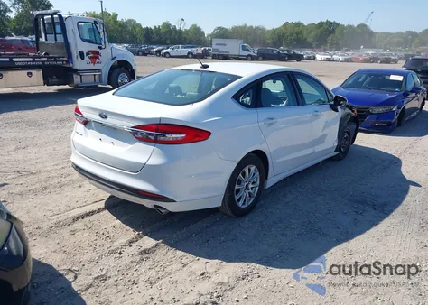 2017 Ford Fusion S z USA, uszkodzony, nr VIN 3FA6P0G78HR126309